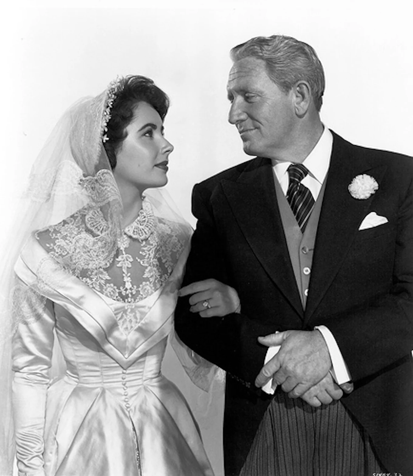 Elizabeth Taylor and Spencer Tracy in Father of the Bride (1950)