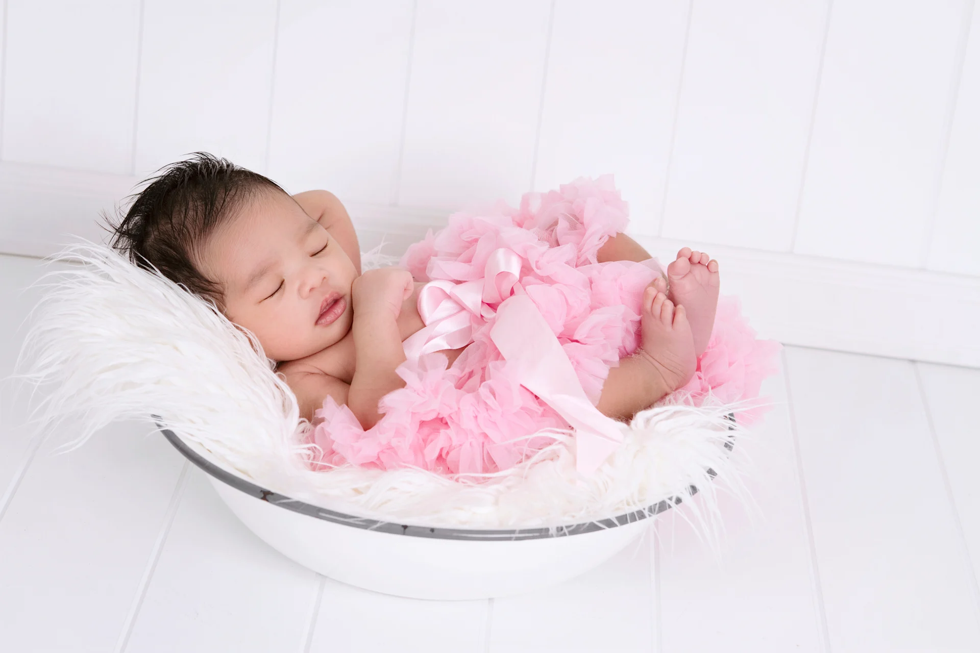 15 Lovely Baby Names for Girls Born in October