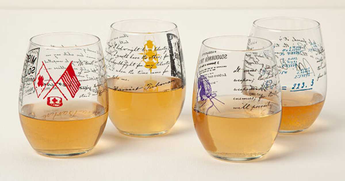 Valentine-s Day Gifts (9) Valentine-s Day Gifts (9)