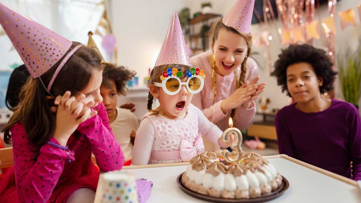 Budget-Friendly Kids Birthday Ideas That Donโt Look Cheap | CafeMom.com