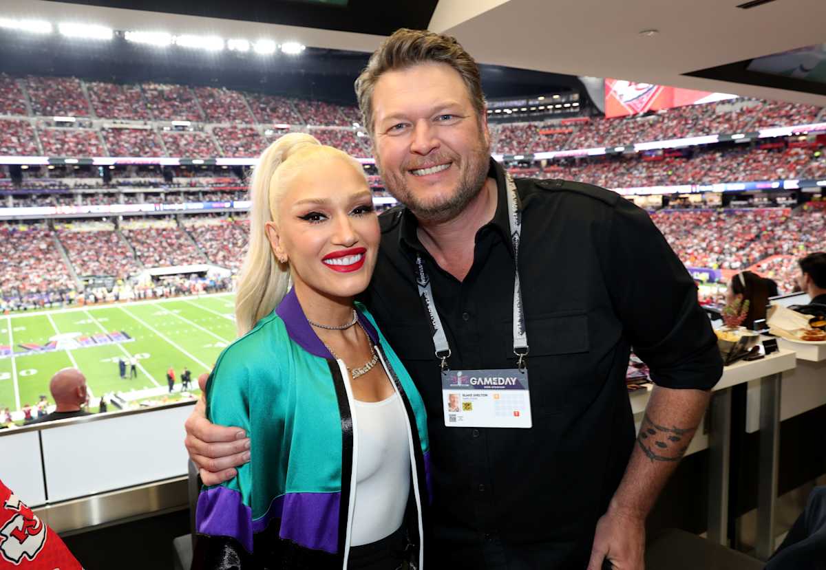 Gwen Stefani Shuts Down Breakup Rumors as She Flaunts Massive New Ring
