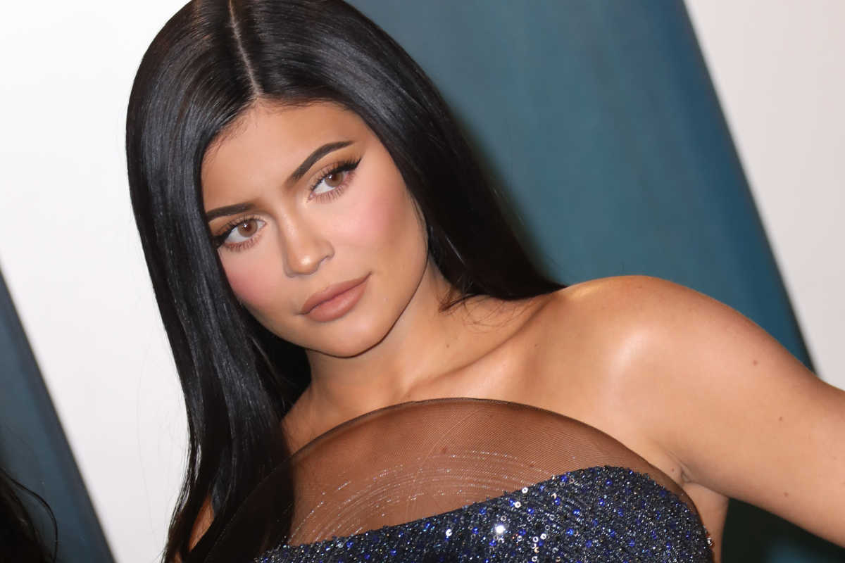 Kylie Jenner Drops Lips Slides