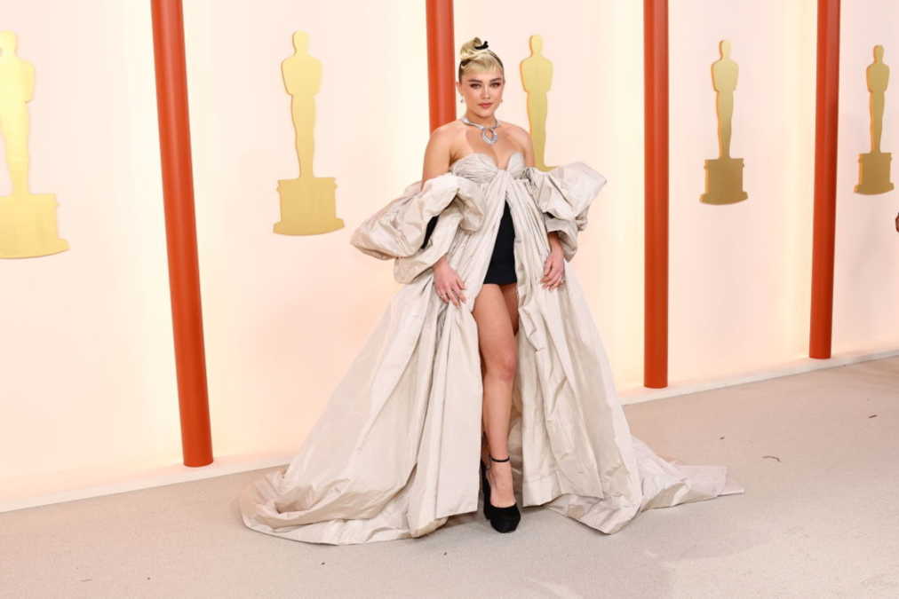 Oscars 2023: Mindy Kaling Wears Custom White Vera Wang Gown