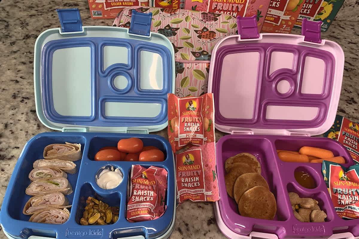 Five Easy School Lunch Packing Tips with Rubbermaid LunchBlox