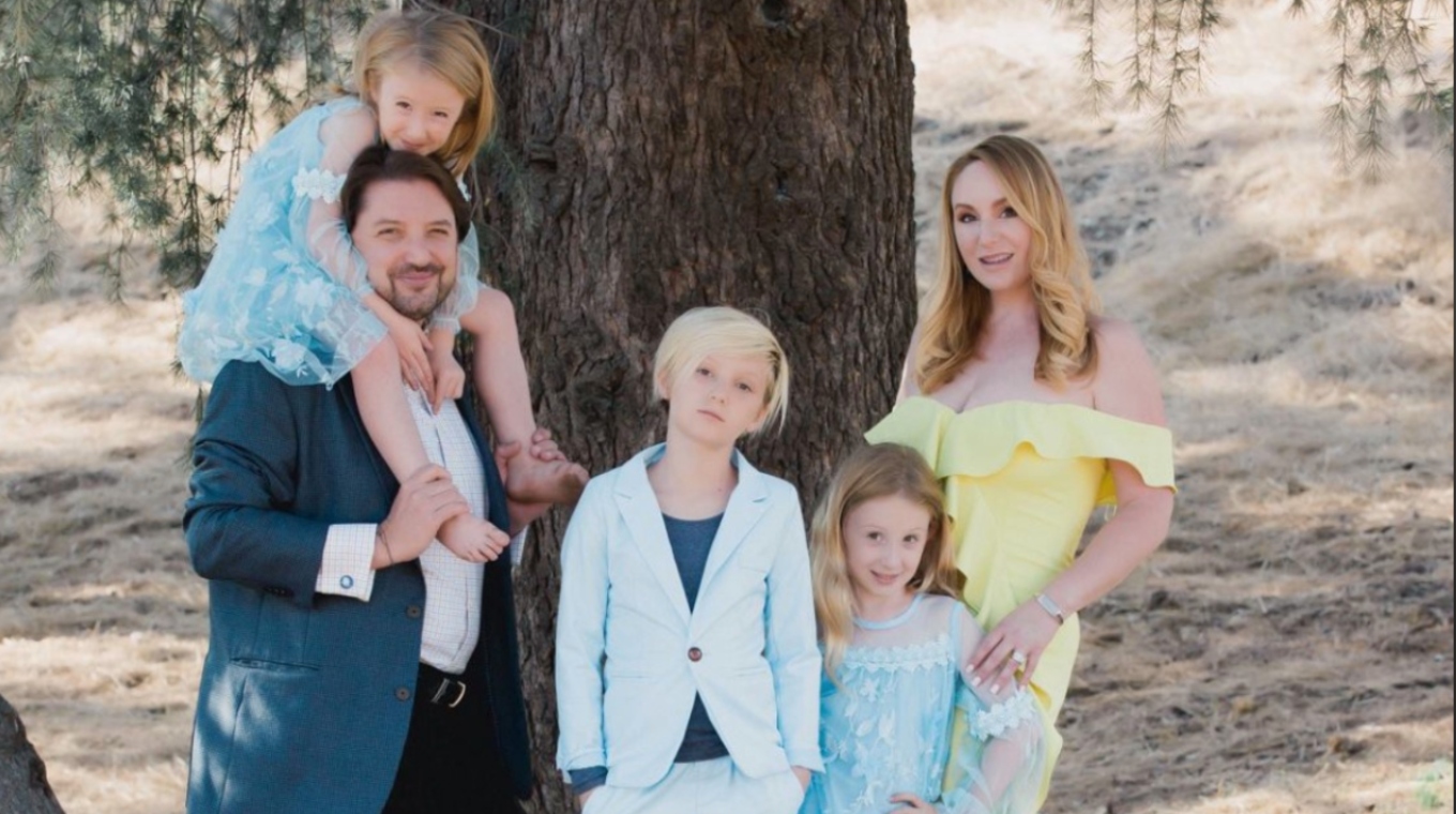 Mom Who 'Invented' Gender Reveals Begs People To Stop After Latest(01)