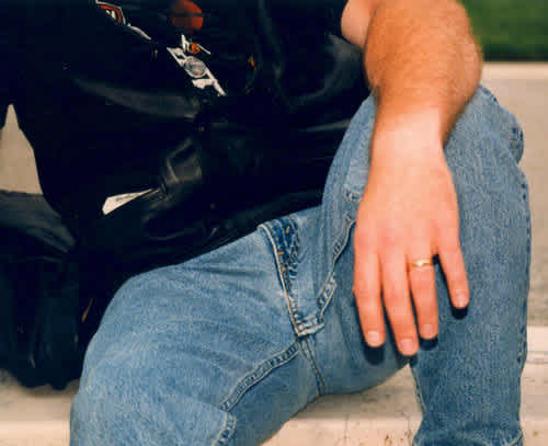 Fashion Tips For Men With Thick Fingers