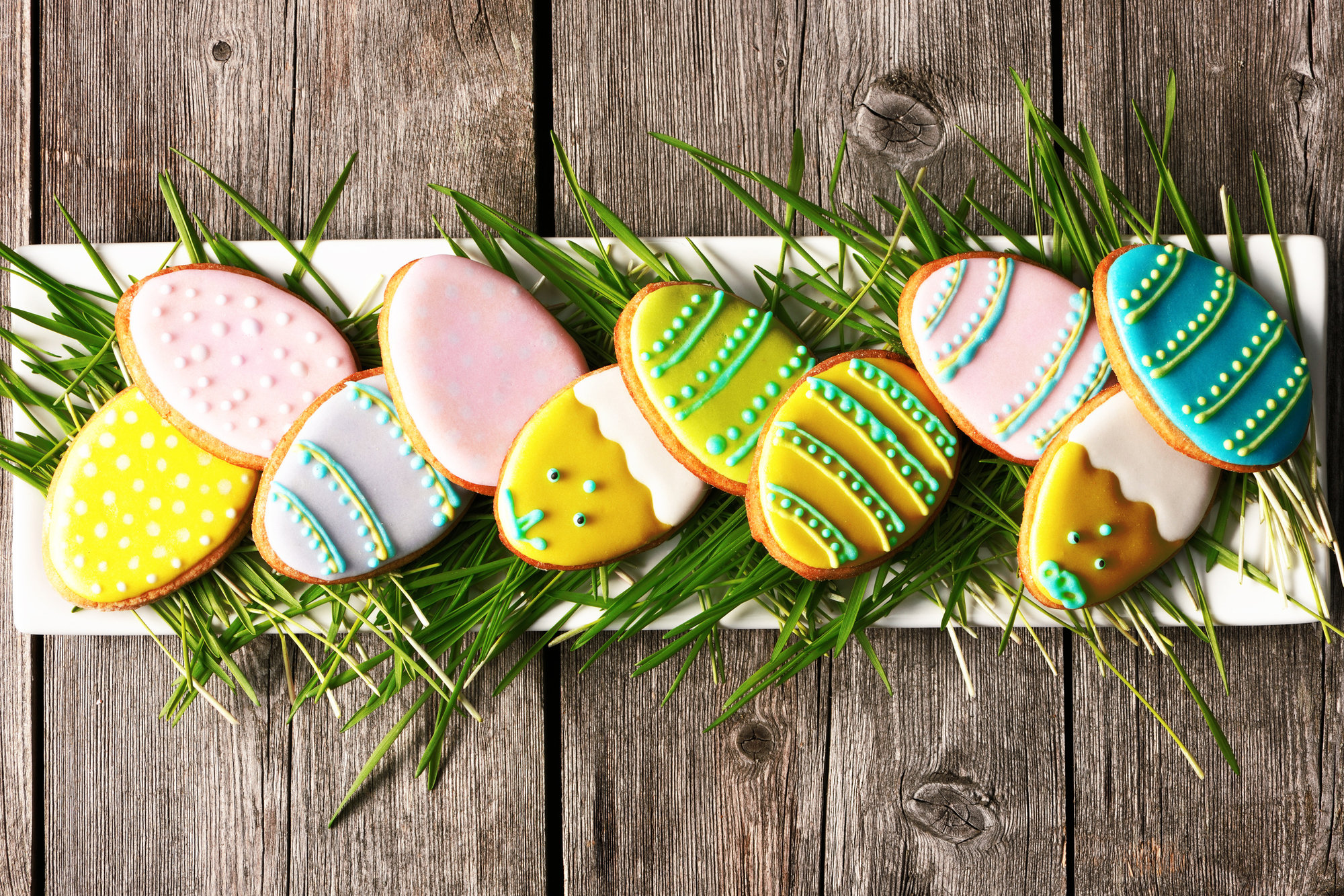 Pretty Easter Egg Cookies With Pastel Icing