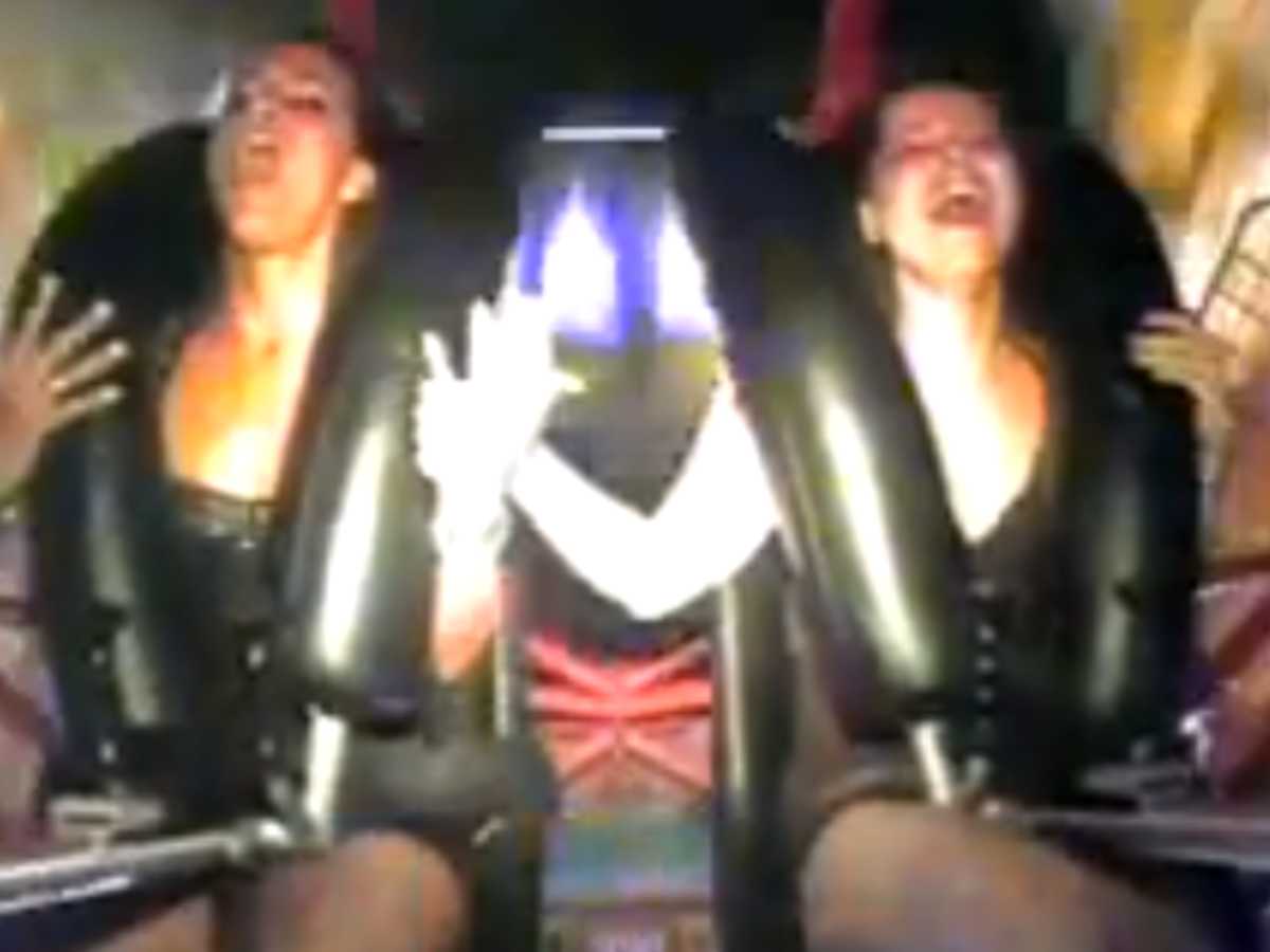 Crazy Amusement Park Ride Gives Women Orgasms & You Won't Believe What  You're Seeing (VIDEO) 