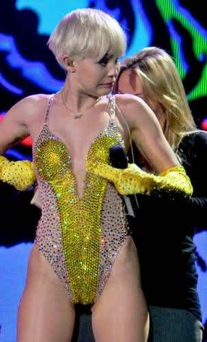 Miley Cyrus Starting to Crack: Nip Slips and Stage Blubbering