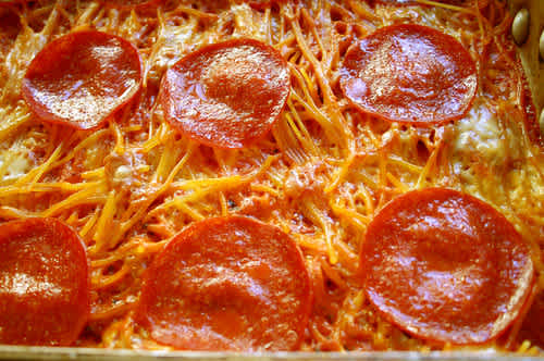 Pizzaghetti How to Make Pizzetti: The Pizza Spaghetti Casserole Your Family Will ...