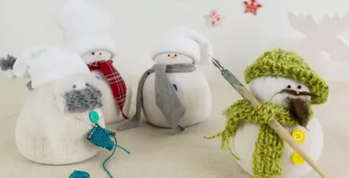 sock snowmen