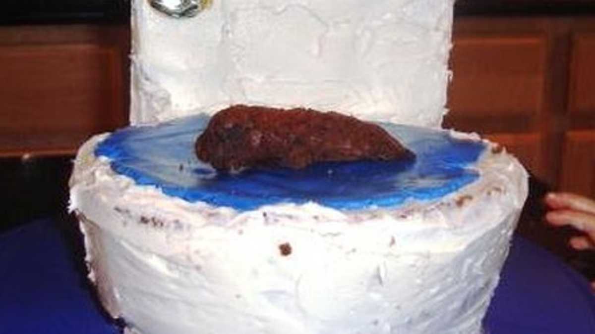 10 Celebratory 'Potty Training' Cakes We Can't Believe Anyone Ate ...