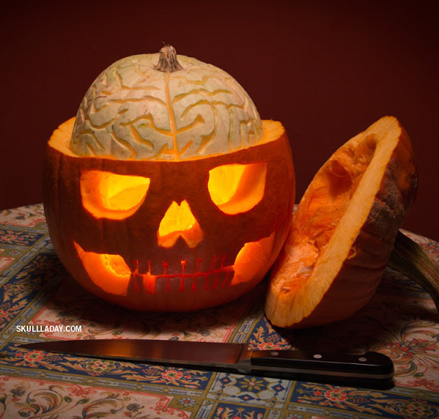 scary jack o lantern pumpkin