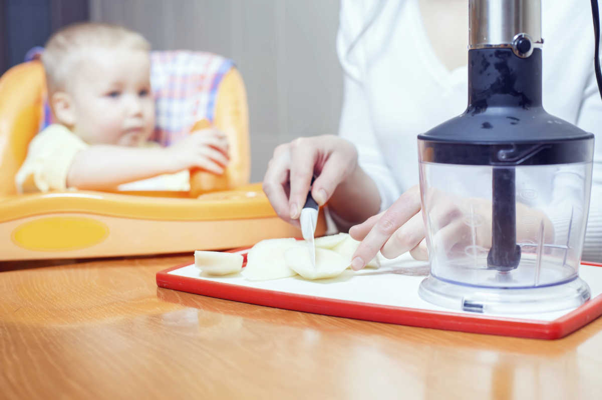Making baby food with your food processor or hand blender