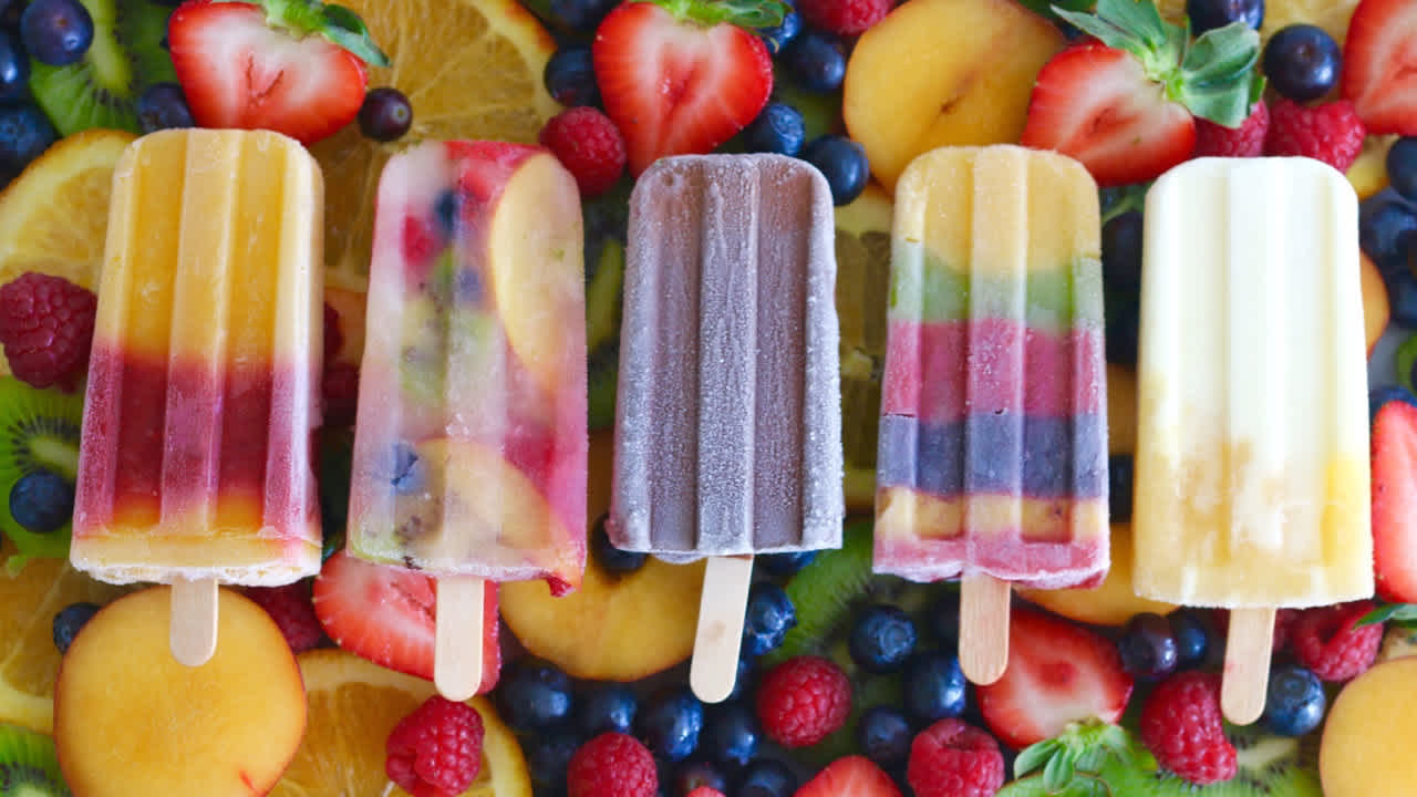 Normal Popsicles 13 All-Natural Popsicles Kids & Grown-Ups Will Enjoy Without a Lick of ...