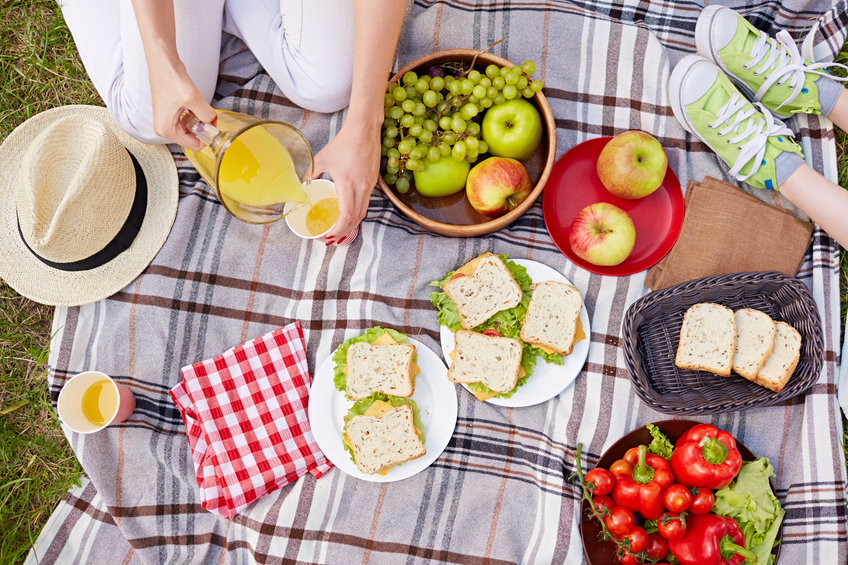 15 Of The Prettiest Picnics On Instagram Cafemom Com