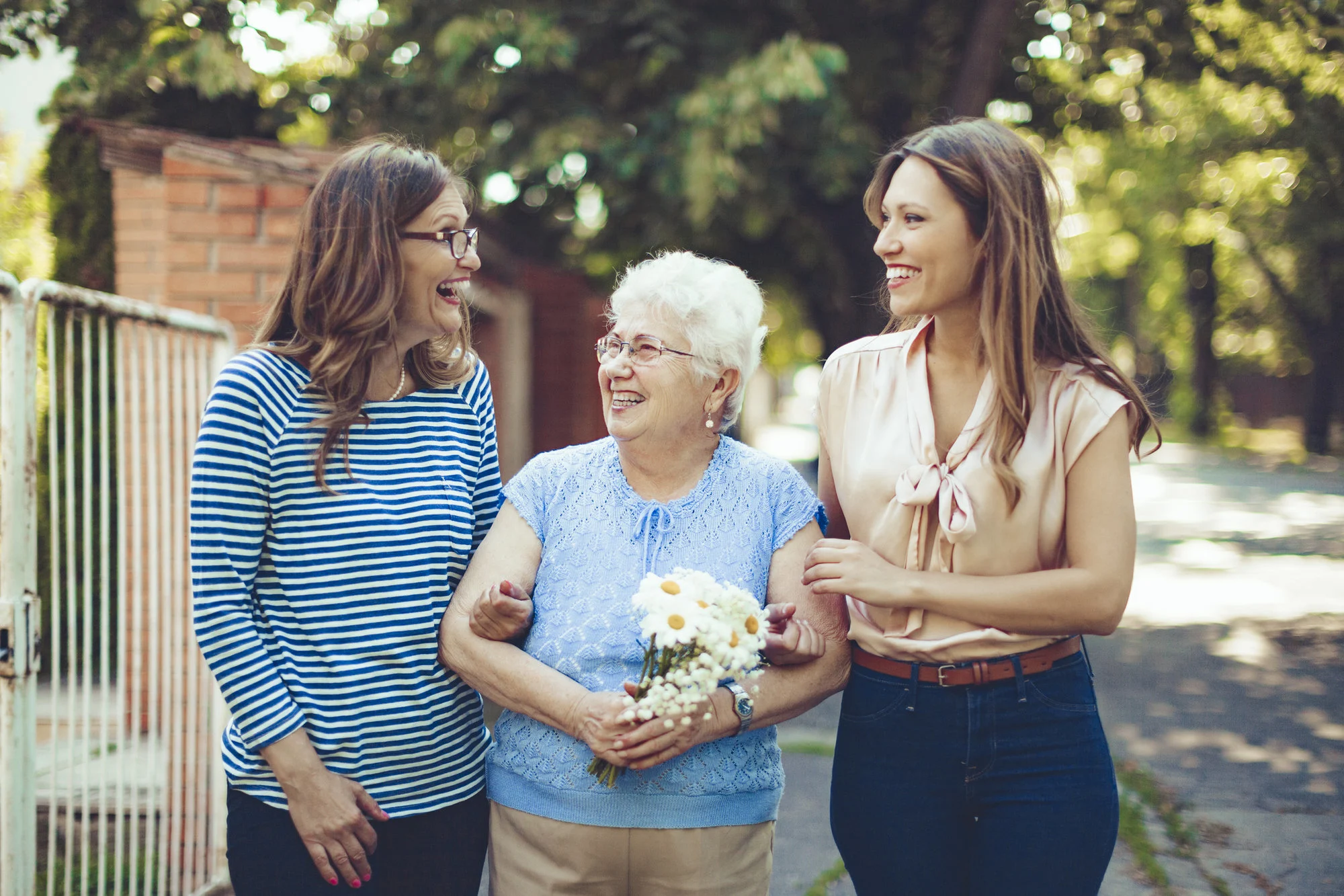 grandma with mom and granddaughter