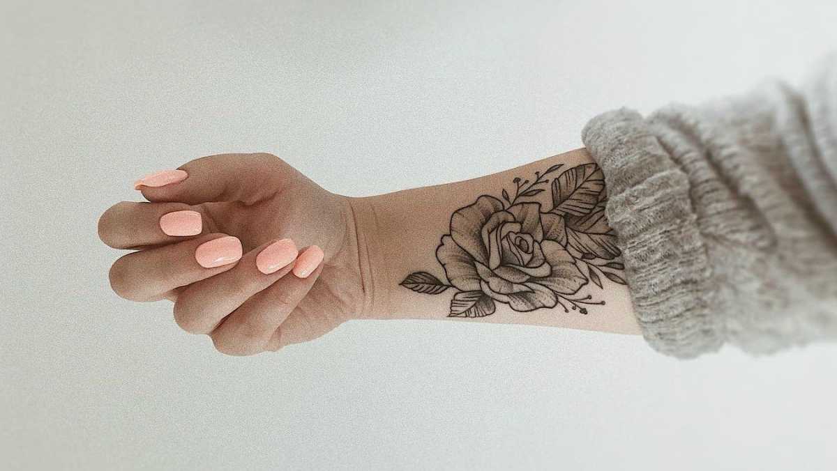 50 Rose Tattoos That Capture Timeless Beauty 