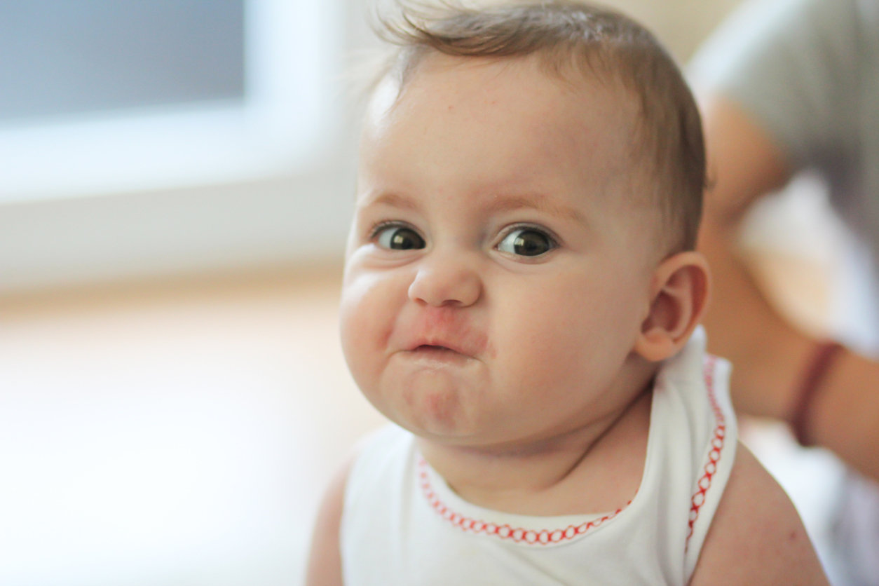 How can I stop my baby from gagging when I feed him?