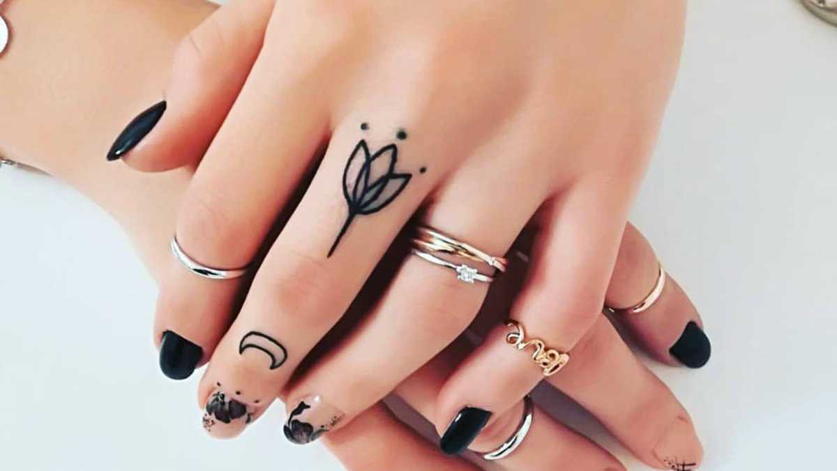 50 Small Hand Tattoo Ideas, From Cute to Edgy 