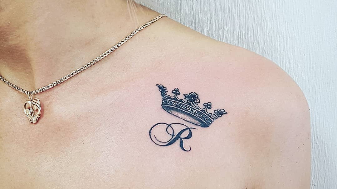 Top more than 83 crown and tiara tattoo latest