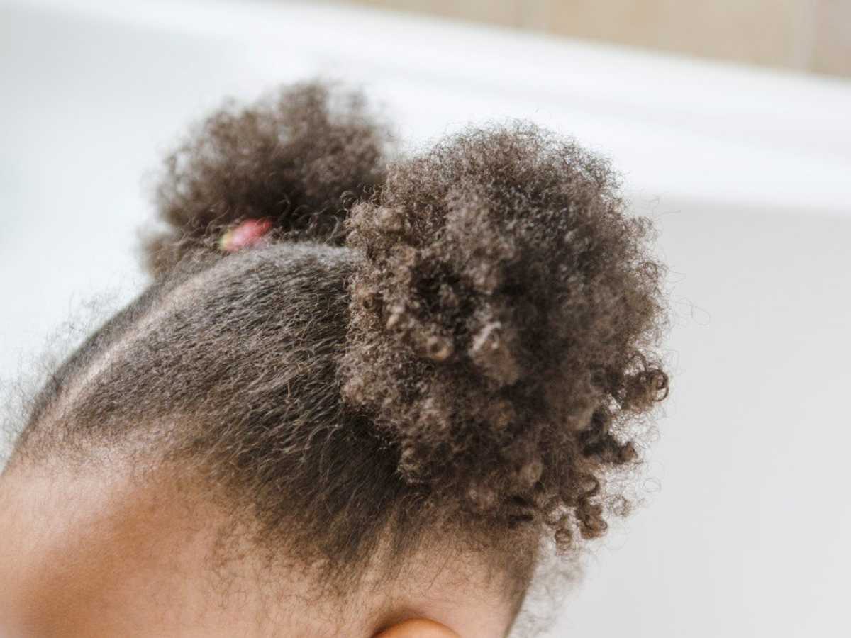 20 Hairstyles for Moms to Get Hair Out of Their Kid's Face 