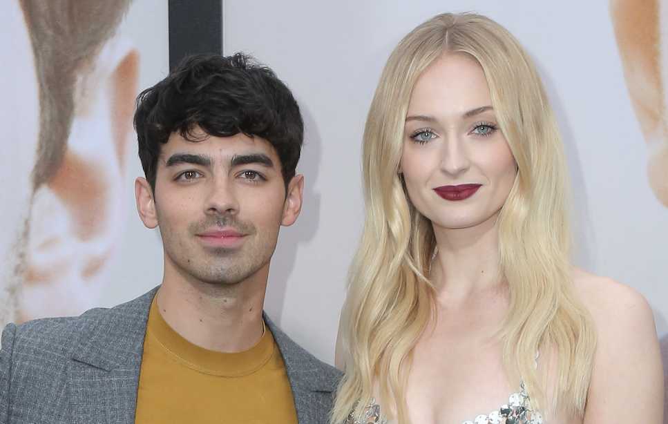 Sophie Turner dons Louis Vuitton necklace featuring OVER 900