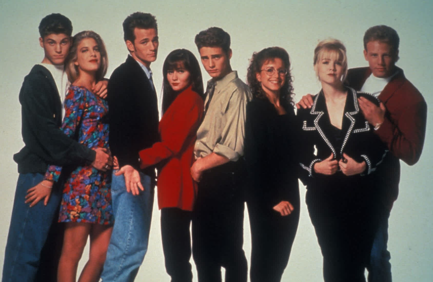 'Beverly Hills, 90210' Fans Can Now Visit the Peach Pit | CafeMom.com