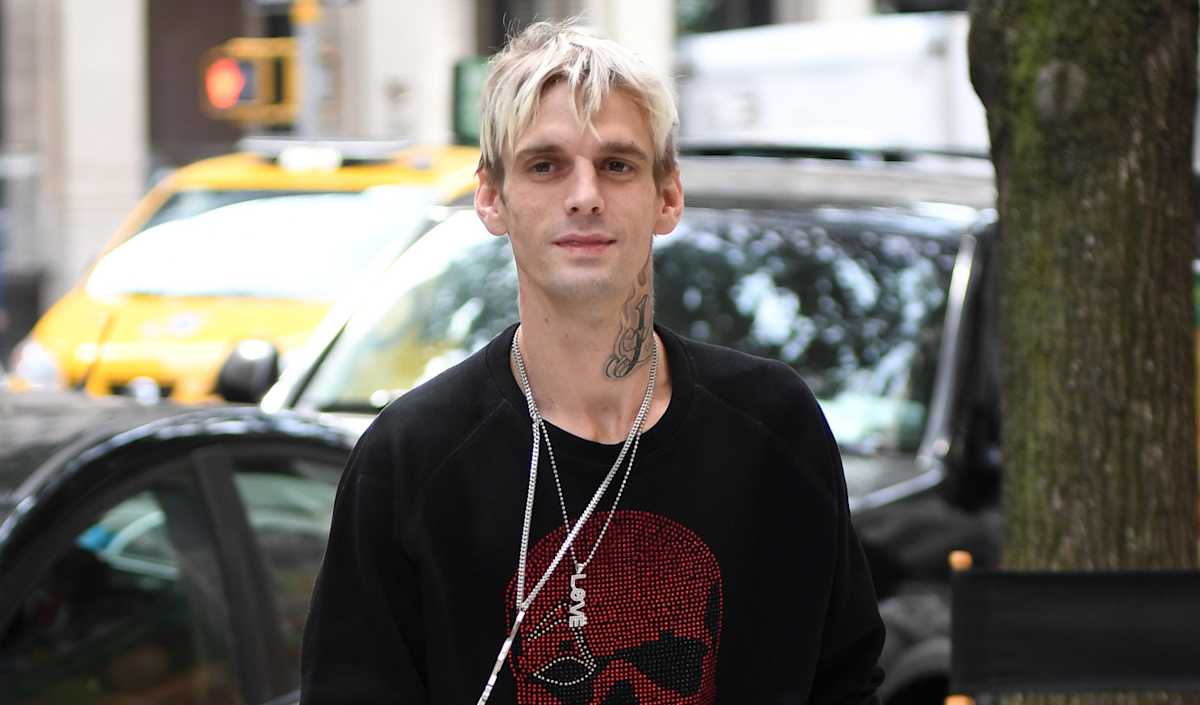 Is Aaron Carter S New Face Tattoo A Picture Of Rihanna Cafemom Com
