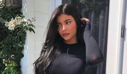 Kylie Jenner Just Sold Kylie Cosmetics for a Hefty Profit | CafeMom.com