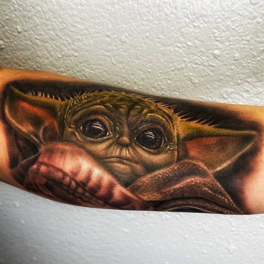 17 Impressive & Adorable Baby Yoda Tattoos
