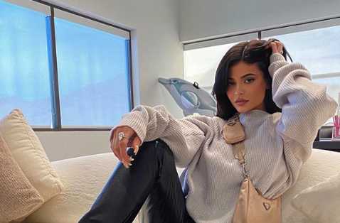 Kylie Jenner & Stormi Webster Wear Matching Christmas Gowns | CafeMom.com