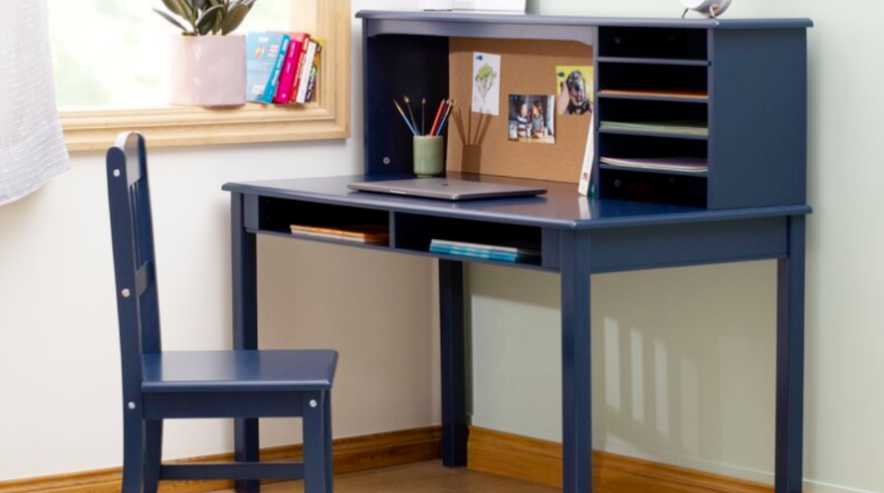5 Kids' Desks That'll Make Homeschooling More Bearable