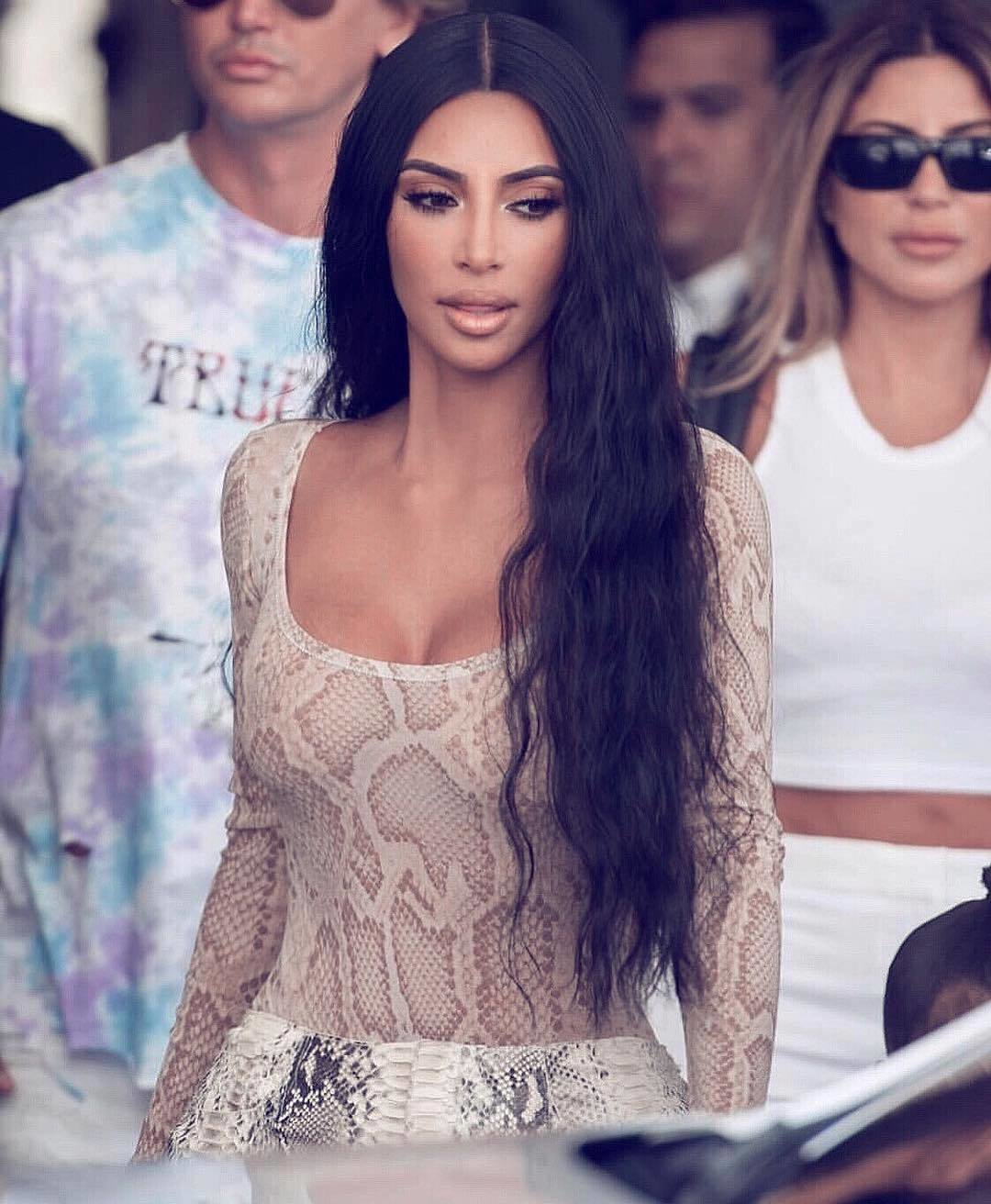 Kim k outlet long black hair