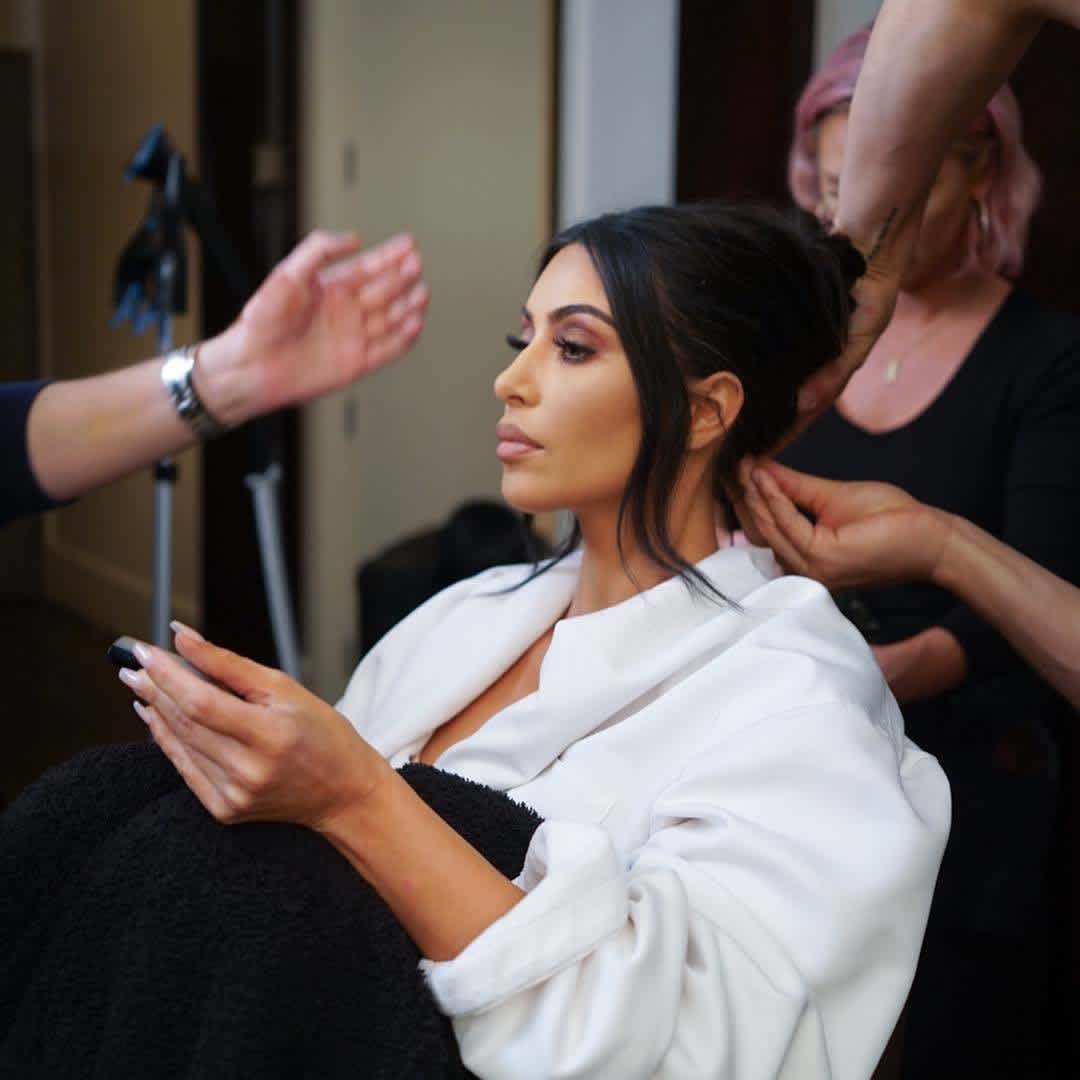 Kim Kardashian Is Wearing Knee-Length Hair 