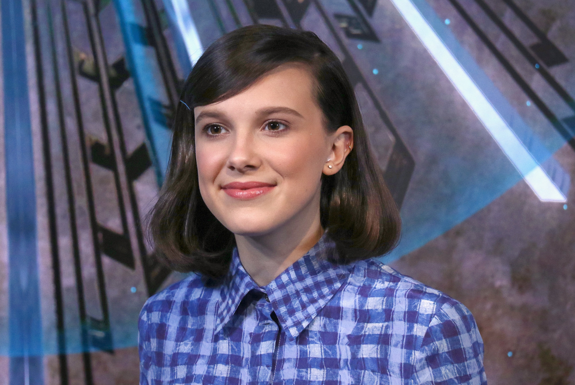 Millie Bobby Brown Continues Her Blonde Era With a Platinum Refresh   Glamour