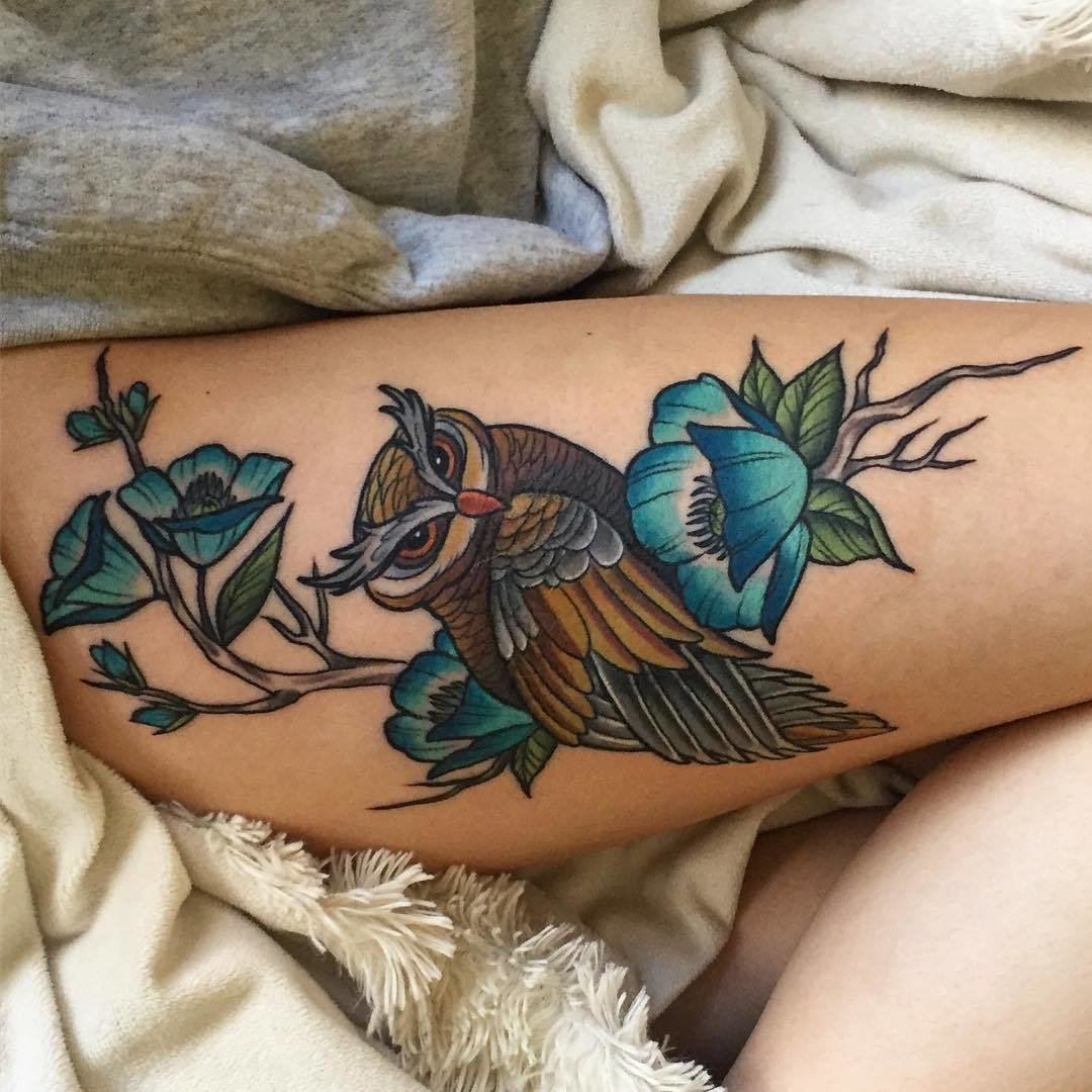 49 Stunning Peacock Tattoos On Thigh