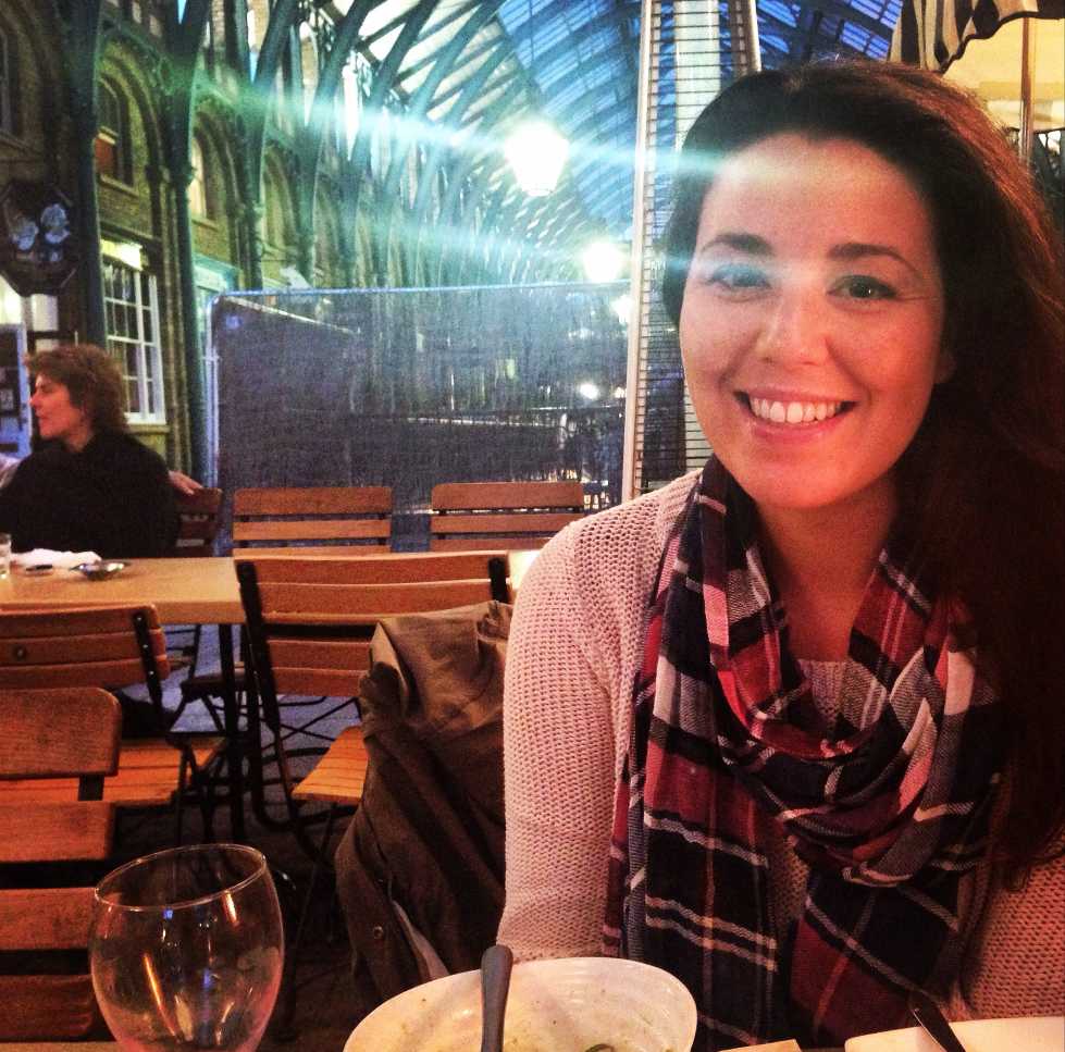 Teen Mom Struggling With Ppd Takes Her Own Life Just Weeks After Giving Birth Cafemom Com