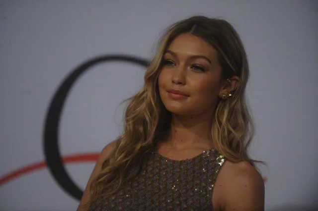 Gigi Hadid: Noura