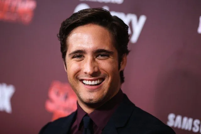 Diego Boneta: Andres
