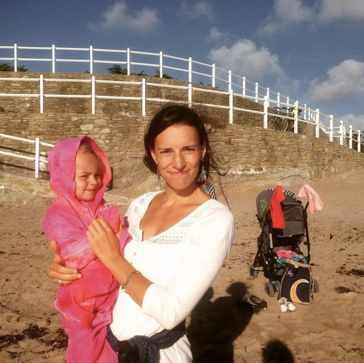 French mom Amandine Mangin told News.com.au that her first birth was incredibly painful.