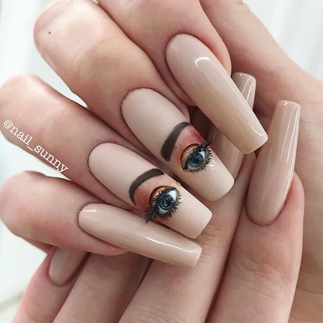 Blinking Eye Nails