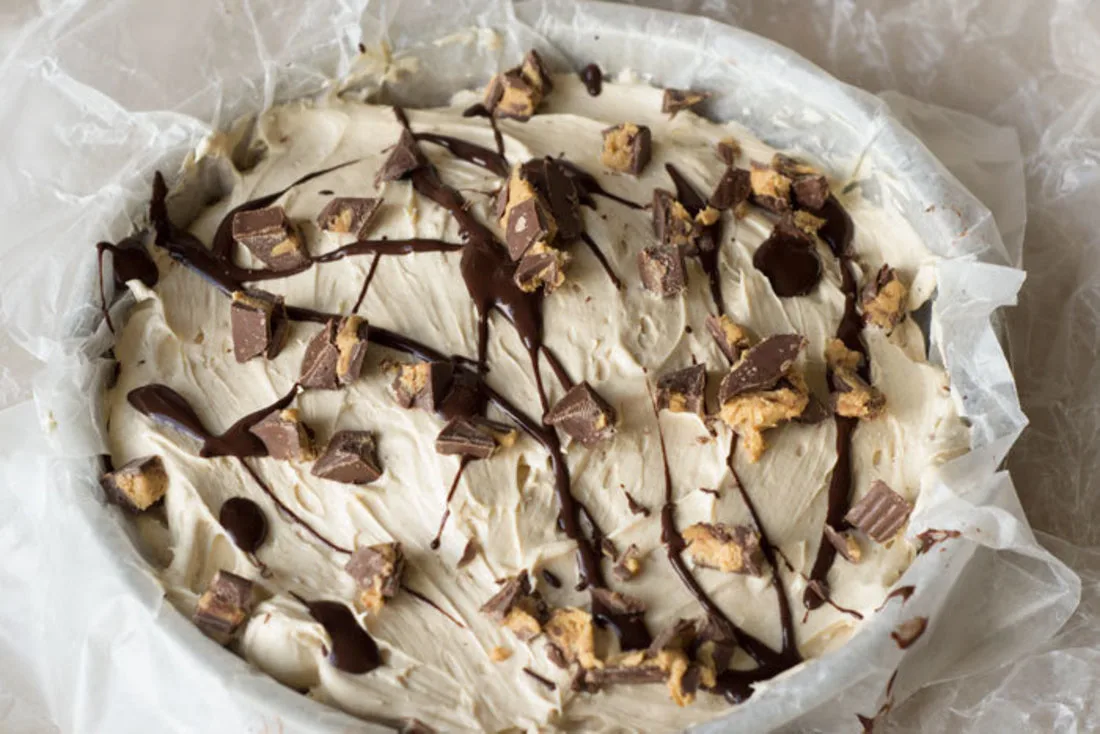 NO-BAKE PEANUT BUTTER CRUSTLESS PIE