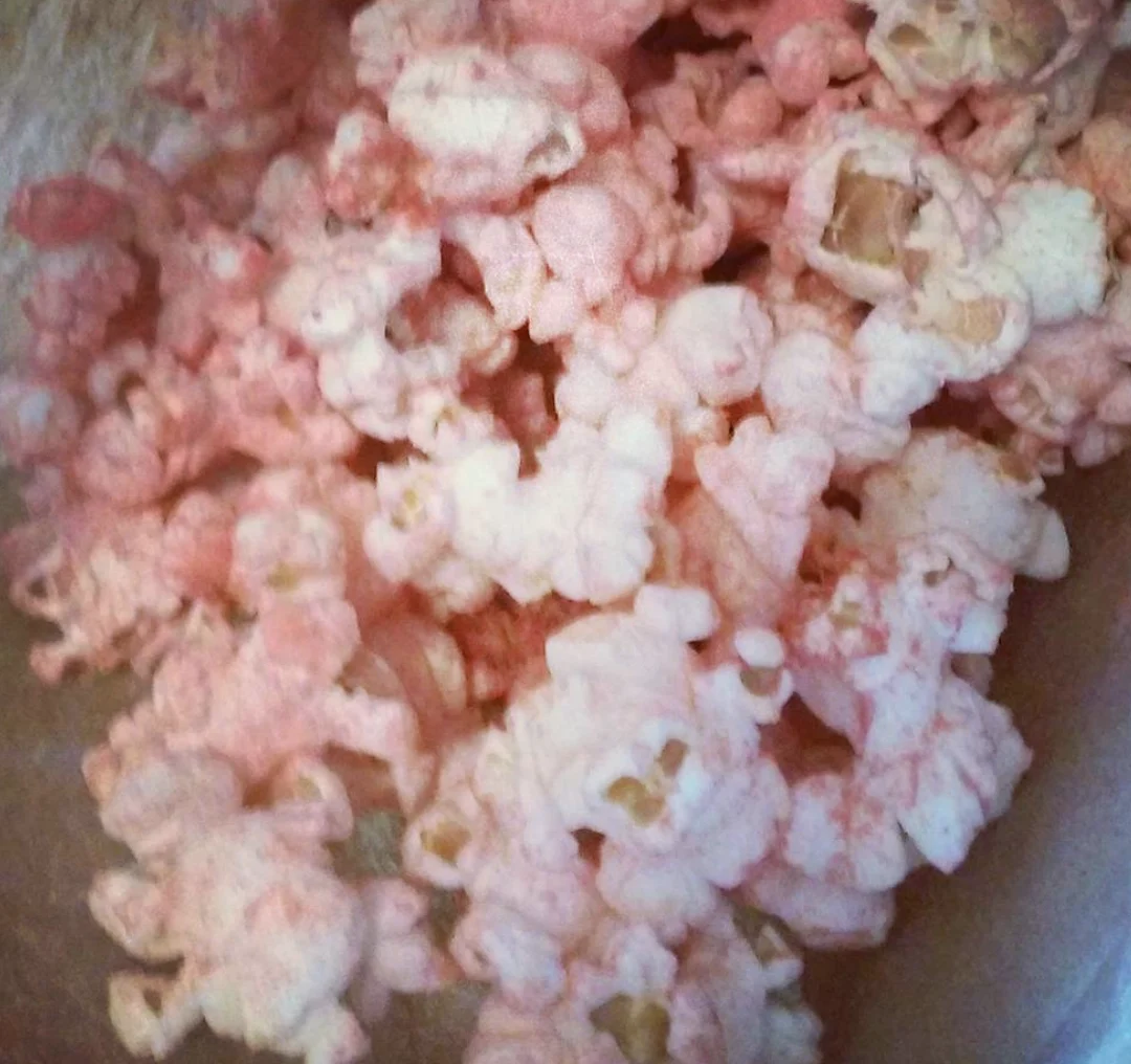 Strawberry Popcorn