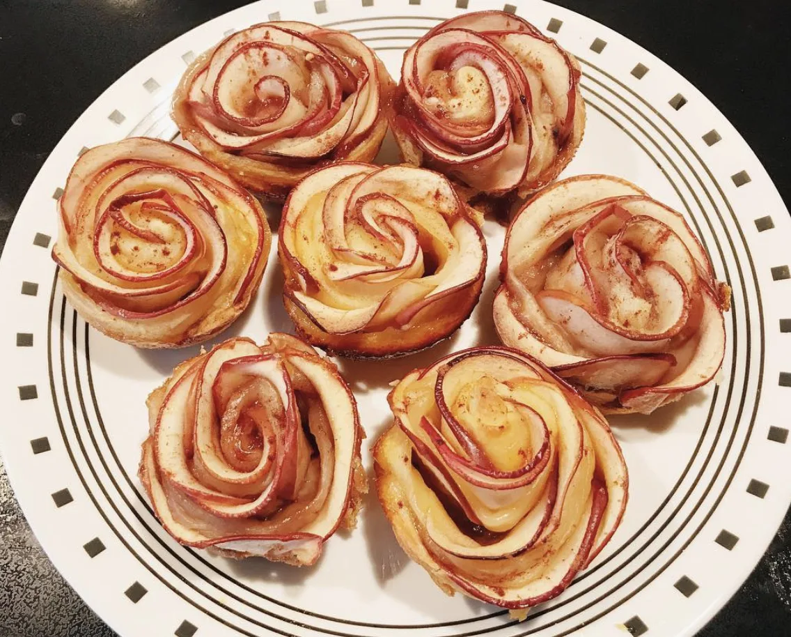 Apple Roses