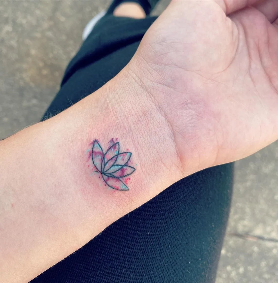Lotus Lines & Colors