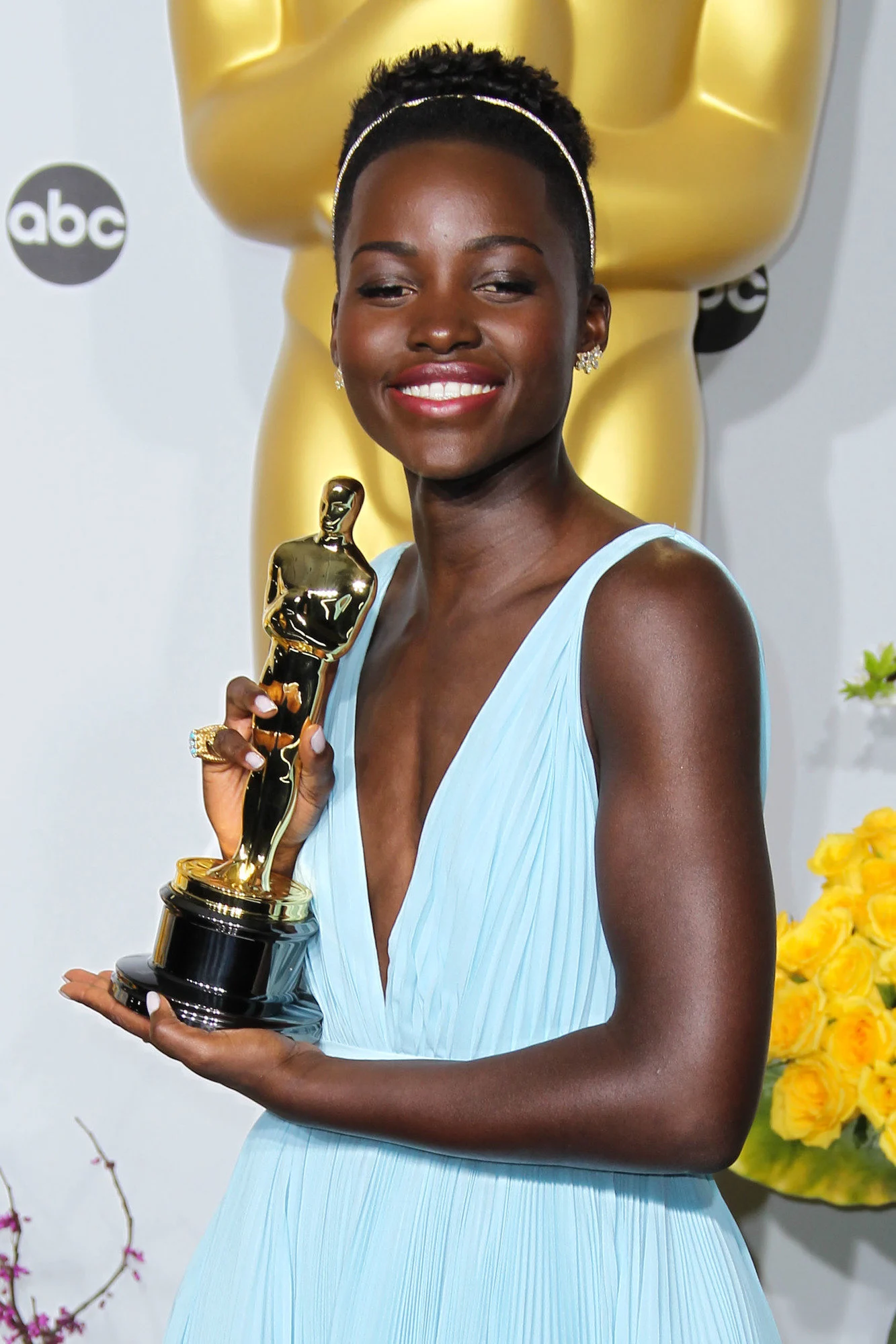 Lupita Nyong'o Wins an Oscar (2014)