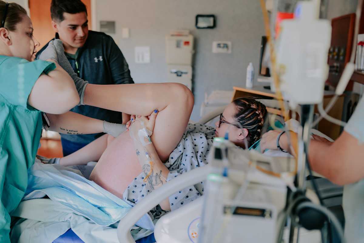 Munoz gave birth to a healthy baby boy on November 8, 2019.