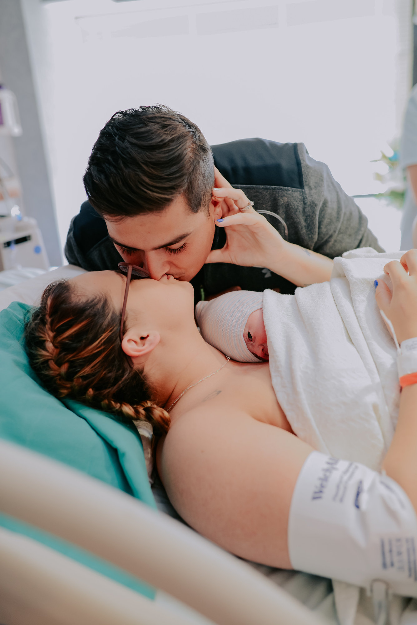 The photographer says that she hopes the photo inspires other parents to make their own rules.