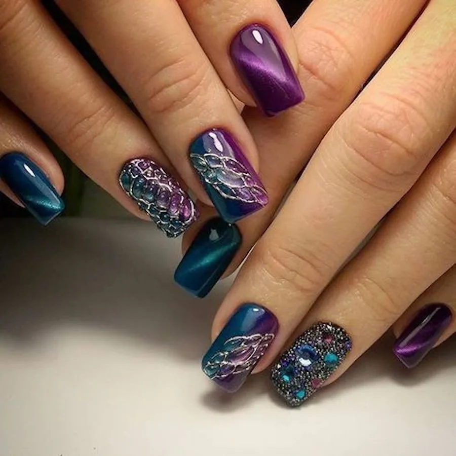 cat eye nail design